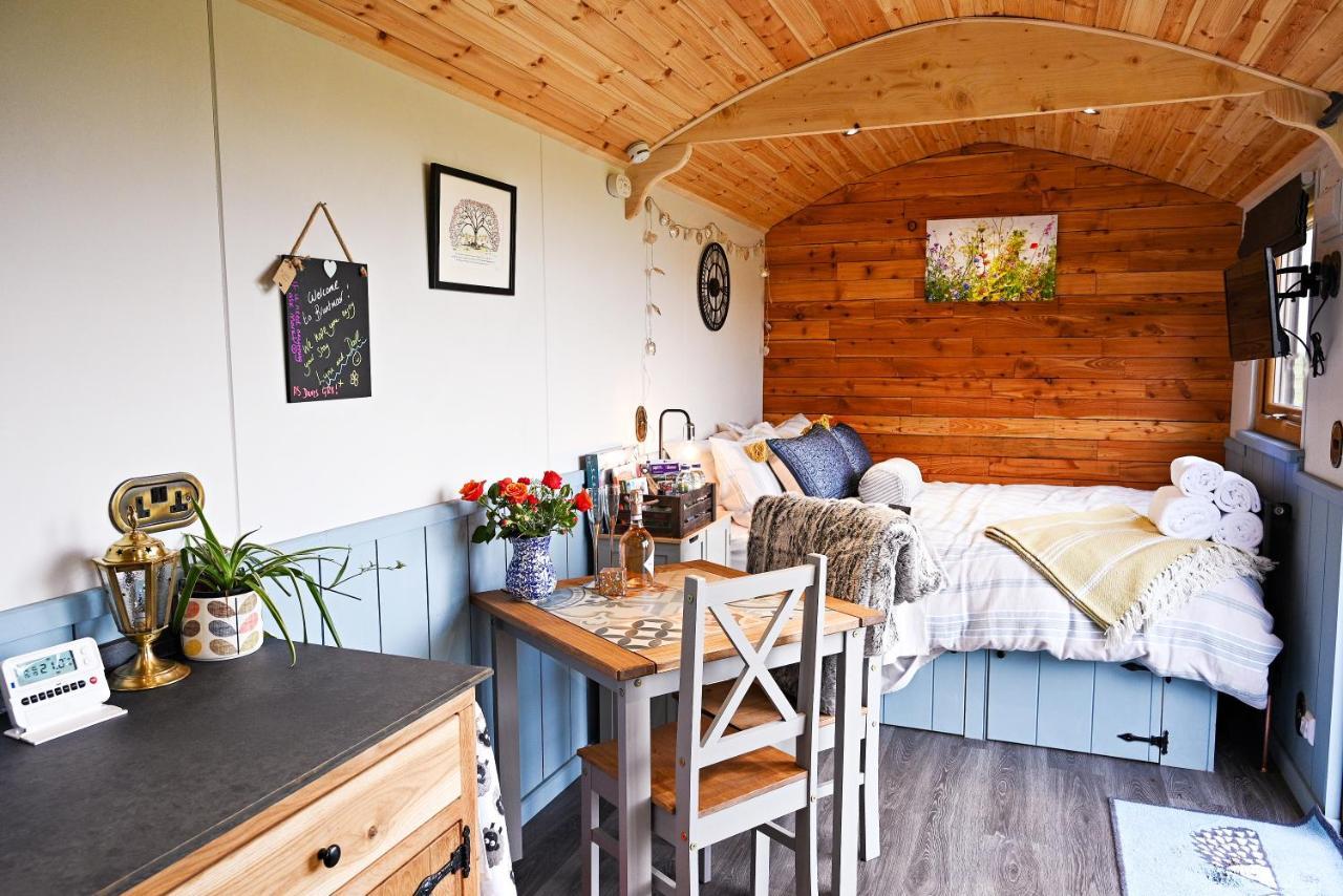 Luxury Shepherd Hut In The Peak District Vila Bakewell Exterior foto