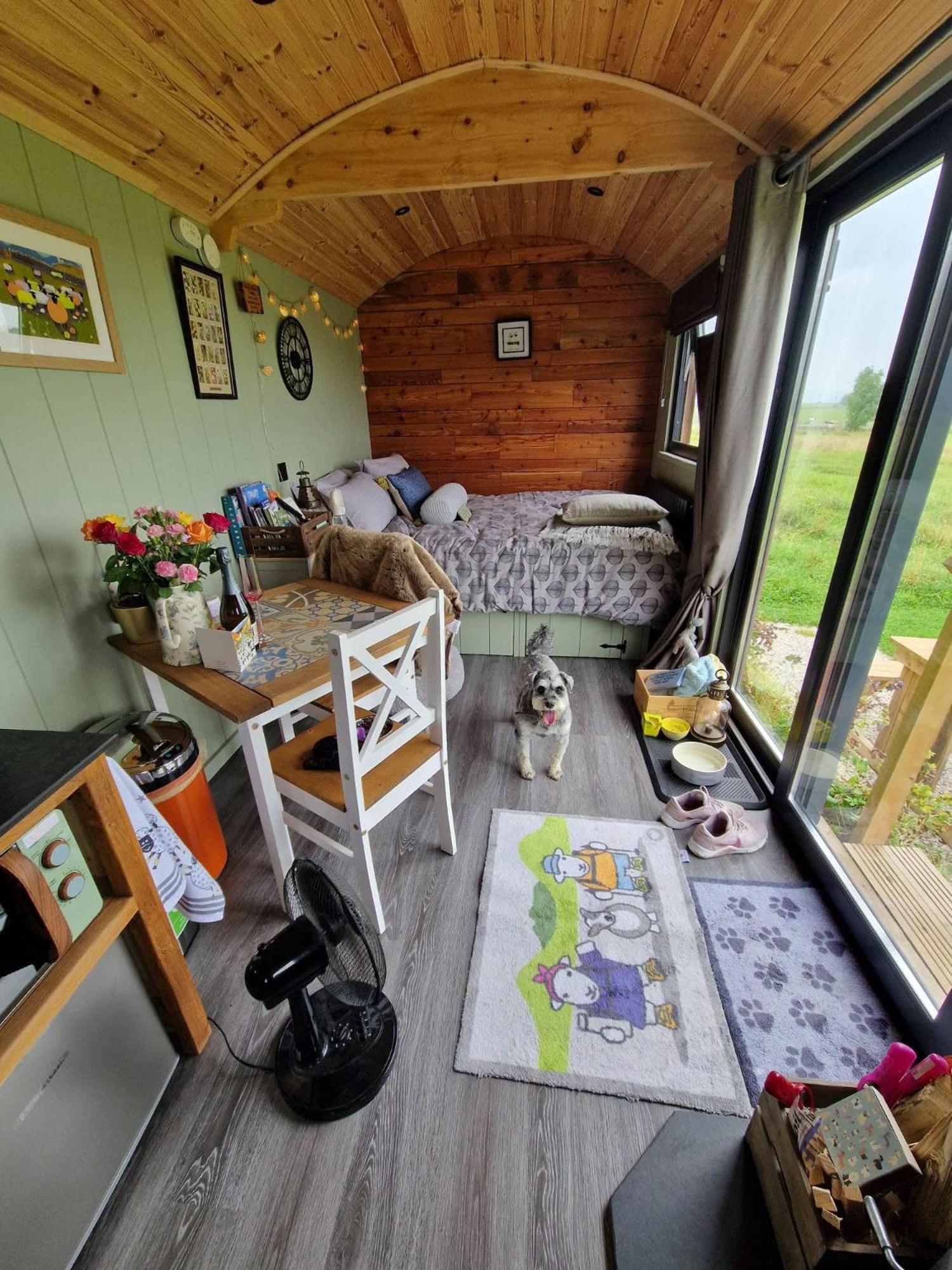 Luxury Shepherd Hut In The Peak District Vila Bakewell Exterior foto